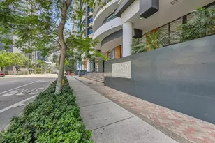 60 SW 13th St, Miami, FL 33130 - Photo 3