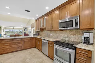 21 Eastgate Dr, Boynton Beach, FL 33436 - Photo 17