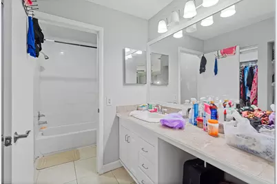 402 Lakeview Drive E, Royal Palm Beach, FL 33411 - Photo 11