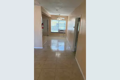 638 NE 138th Street, North Miami, FL 33161 - Photo 5