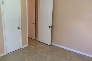 638 NE 138th St, North Miami, FL 33161 - Photo 13