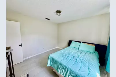 2810 NW 8th Court, Fort Lauderdale, FL 33311 - Photo 7