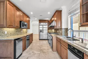 903 NE 17th Way, Fort Lauderdale, FL 33304 - Photo 11