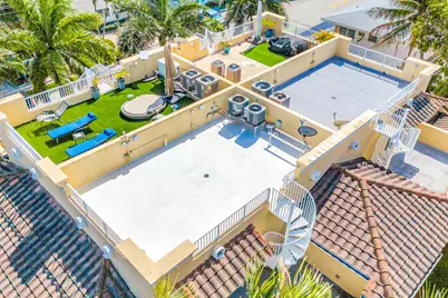 903 NE 17th Way #104, Fort Lauderdale, FL 33304 - Photo 3