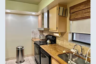 8600 NW 34th Place, Sunrise, FL 33351 - Photo 5