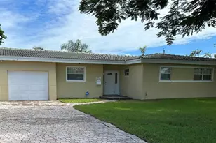 1811 NE 43rd St, Oakland Park, FL 33308 - Photo 1