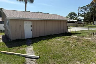 5014 Palm Dr, Fort Pierce, FL 34982 - Photo 5