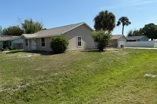 5014 Palm Dr, Fort Pierce, FL 34982 - Photo 3