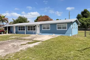 928 Fra-Mar Pl, Fort Pierce, FL 34982 - Photo 1