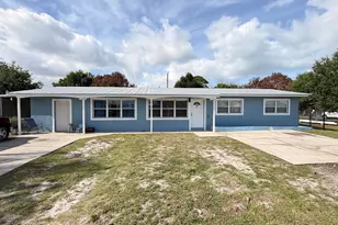 928 Fra-Mar Pl, Fort Pierce, FL 34982 - Photo 1