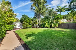 439 28th St, West Palm Beach, FL 33407 - Photo 1