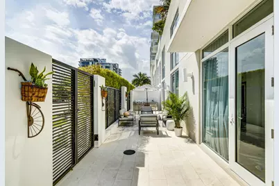 401 N Birch Road #Th3, Fort Lauderdale, FL 33304 - Photo 1