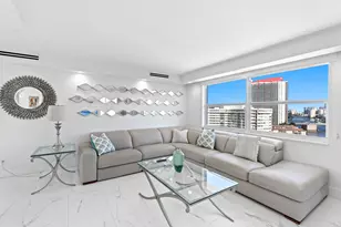 121 Golden Isles Dr, Hallandale Beach, FL 33009 - Photo 25