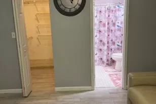 1040 Country Club Dr, Margate, FL 33063 - Photo 11