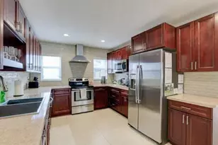 3170 NW 68th Ct, Fort Lauderdale, FL 33309 - Photo 11