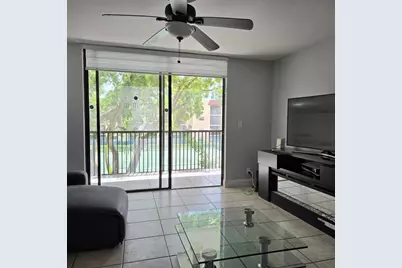 10501 W Broward Boulevard #302, Plantation, FL 33324 - Photo 21