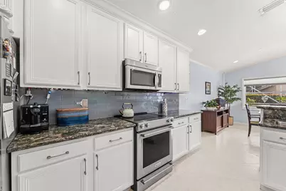 8335 Duomo Circle, Boynton Beach, FL 33472 - Photo 9