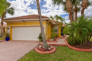 833 NW Rutherford Ct NW, Port Saint Lucie, FL 34983 - Photo 1