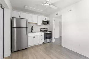 1135 17th Pl, Vero Beach, FL 32960 - Photo 5