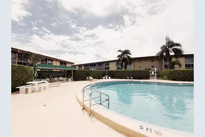 100 E Village Green Cir Circle E #306, Palm Springs, FL 33461 - Photo 29