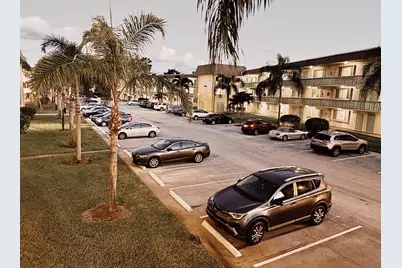 100 E Village Green Cir Circle E #306, Palm Springs, FL 33461 - Photo 33