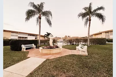 100 E Village Green Cir Circle E #306, Palm Springs, FL 33461 - Photo 31