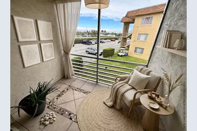 600 Village Green Court #203, Palm Springs, FL 33461 - Photo 9