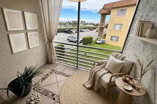 600 Village Green Ct, Palm Springs, FL 33461 - Photo 9