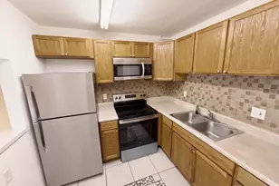 600 Village Green Ct, Palm Springs, FL 33461 - Photo 13