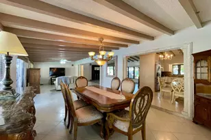 2725 NE 27th Ct, Fort Lauderdale, FL 33306 - Photo 9