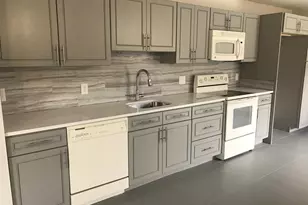 142 SW 8th Ave, Delray Beach, FL 33444 - Photo 3