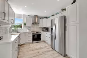 302 Venice Dr, Boynton Beach, FL 33426 - Photo 13