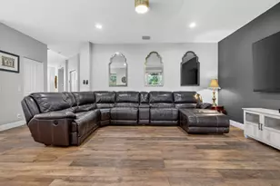 552 Penta Ct, Weston, FL 33327 - Photo 25