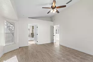 2141 SW Bayshore Blvd, Port Saint Lucie, FL 34984 - Photo 27