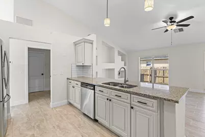 2141 SW Bayshore Boulevard, Port Saint Lucie, FL 34984 - Photo 13