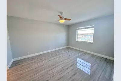 312 Northlake Drive #104, North Palm Beach, FL 33408 - Photo 9