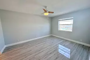 312 Northlake Dr, North Palm Beach, FL 33408 - Photo 9