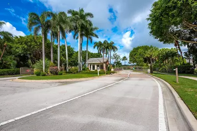 7828 Dorchester Road, Boynton Beach, FL 33472 - Photo 1