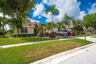 7828 Dorchester Rd, Boynton Beach, FL 33472 - Photo 3