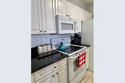 651 Okeechobee Boulevard #706, West Palm Beach, FL 33401 - Photo 17