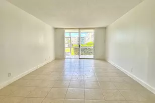 202 SE 10th St, Dania Beach, FL 33004 - Photo 3