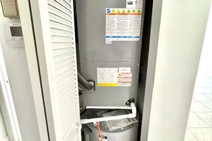 202 SE 10th St, Dania Beach, FL 33004 - Photo 13