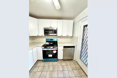 202 SE 10th Street #105, Dania Beach, FL 33004 - Photo 9