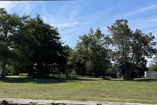 1697 Bacom Point Rd, Pahokee, FL 33476 - Photo 1