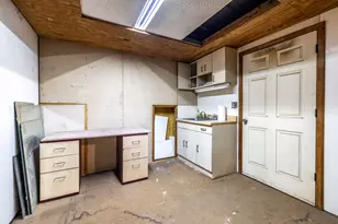 21216 Glades Cut Off Rd, Port Saint Lucie, FL 34987 - Photo 19