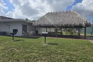 5160 Las Verdes Cir, Delray Beach, FL 33484 - Photo 17