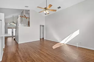 1021 SE Westminster Pl, Stuart, FL 34997 - Photo 17