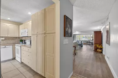 1600 NW 18th Avenue #104, Delray Beach, FL 33445 - Photo 3