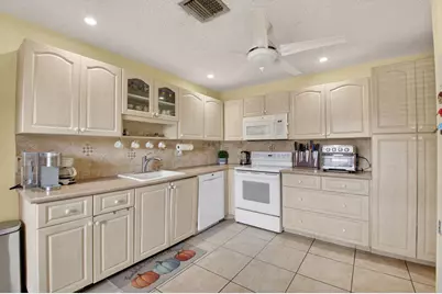 1600 NW 18th Avenue #104, Delray Beach, FL 33445 - Photo 7