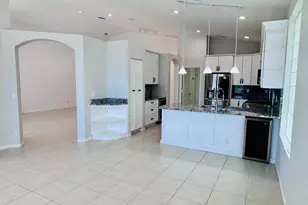 9360 Cove Point Cir, Boynton Beach, FL 33472 - Photo 11